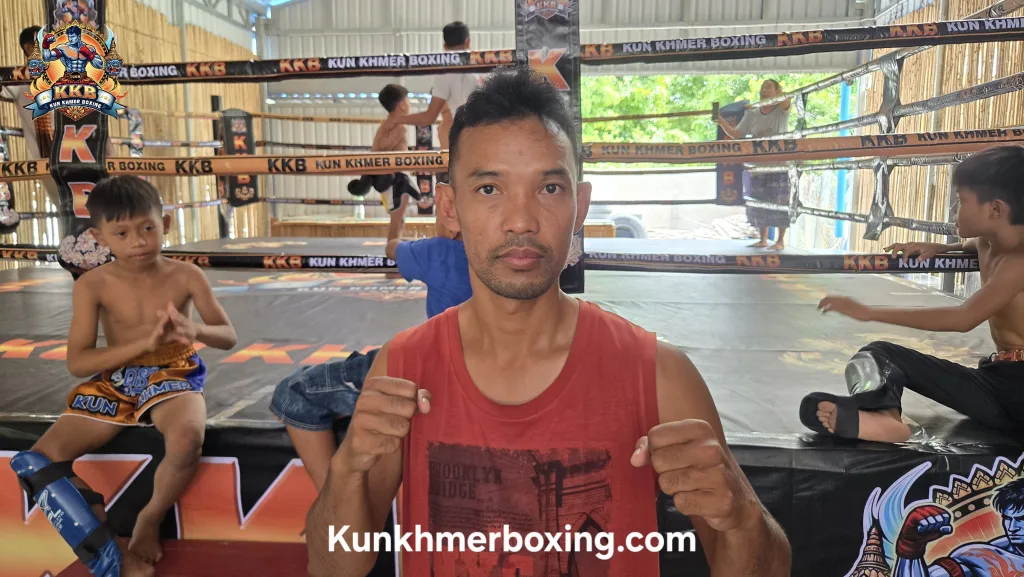 Eung Boren អុឹង បូរិន Kmeng Wat Kun khmer ក្មេងវត្តគុនខ្មែរ បាត់ដំបន់ KKB Coach Profile