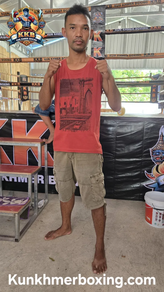 Eung Boren អុឹង បូរិន Kmeng Wat Kun khmer ក្មេងវត្តគុនខ្មែរ បាត់ដំបន់ KKB Fighter Profile