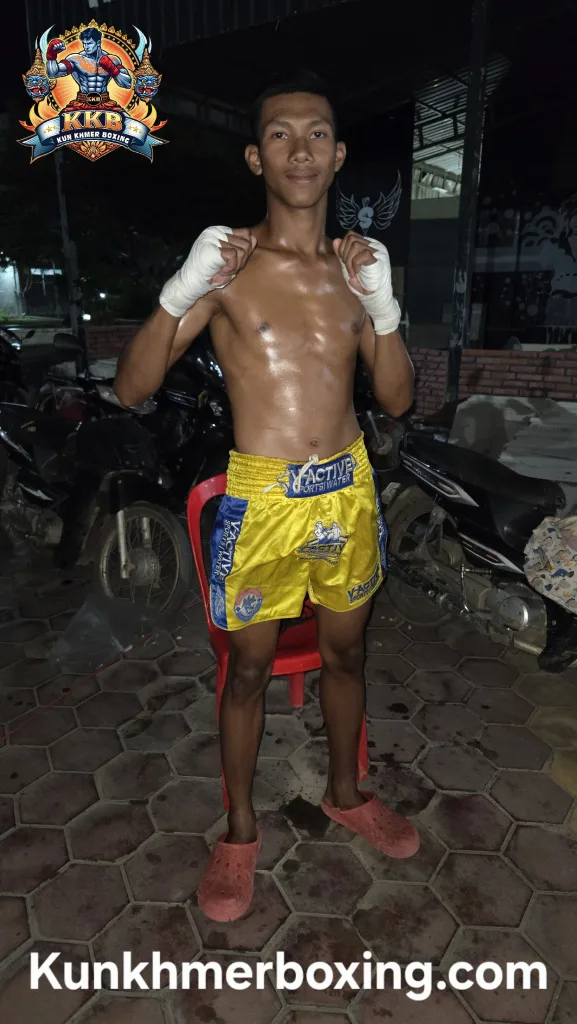 Horn Thanou Thanel រង់ចាំបញ្ជាក់ Profile Fighter Kun khmer KKB Battambang