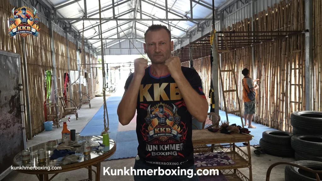 Robert Grégoire – Founder, President & Main Coach of KKB Kun Khmer Boxing 🥊 | រ៉ូប៊ឺត ហ្គ្រេហ្គ័រ ស្ថាបនិក ប្រធាន និងគ្រូបង្វឹកសំខាន់ KKB | Profil du coach
